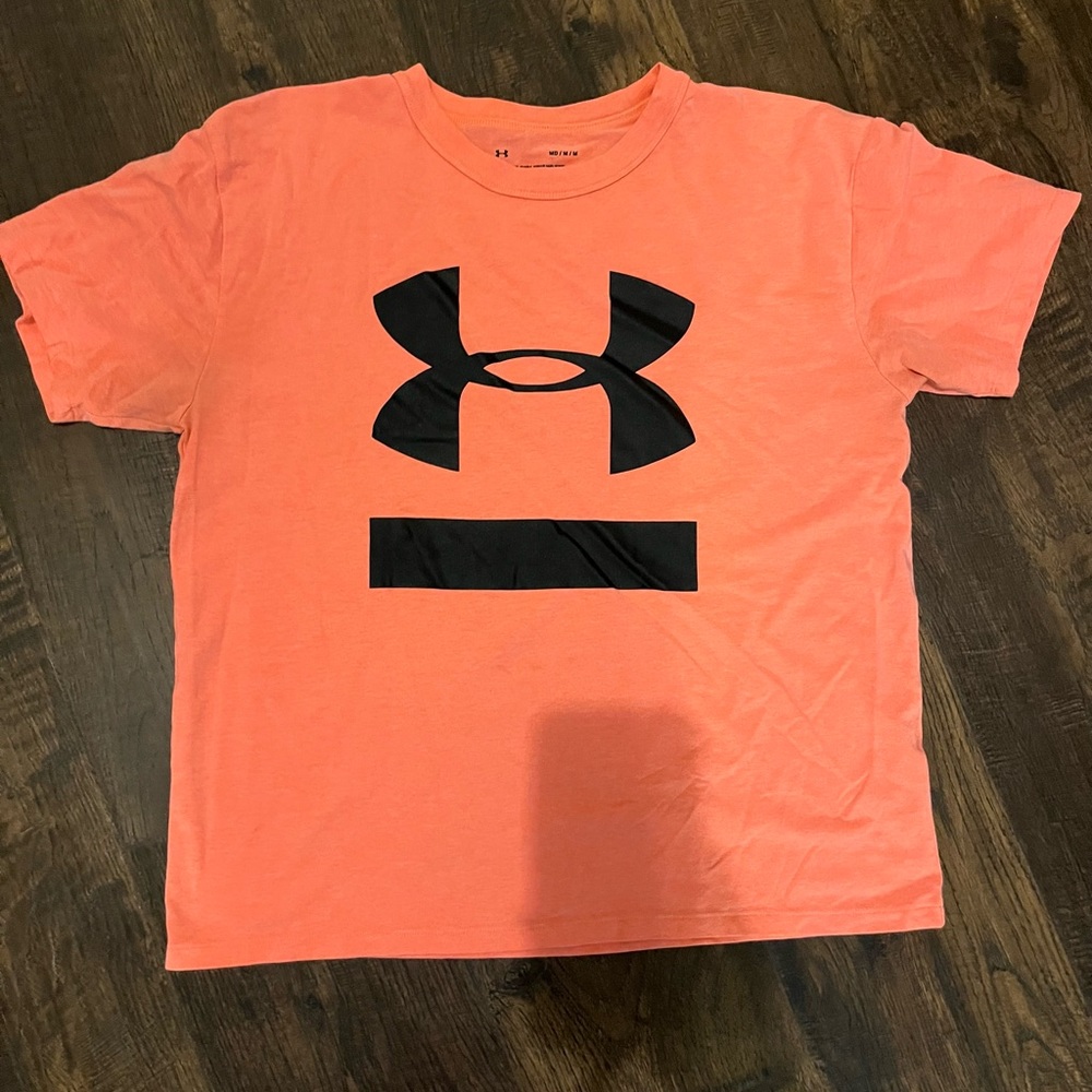 Women’s Under Armour tee